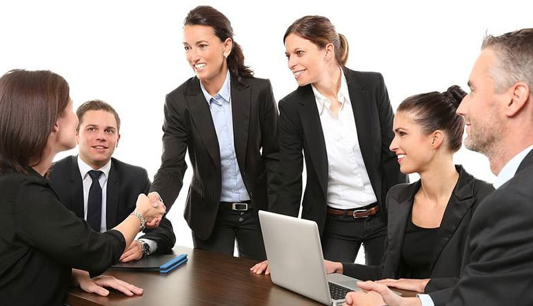 沟通高手：提升职场说服力的7个技巧(图1)