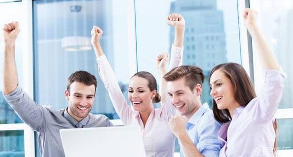 老板，我可以不团建吗？(图1)