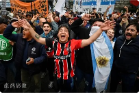 阿根廷米莱政府解雇前妇女部85%的雇员,新一轮政府裁员波及5000人(图2) 阿根廷米莱政府解雇前妇女部85%的雇员,新一轮政府裁员波及5000人(图2)